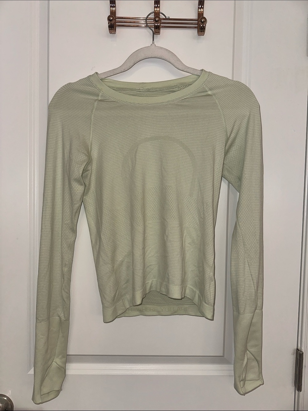 Lululemon Long Sleeve Swiftly, size 4